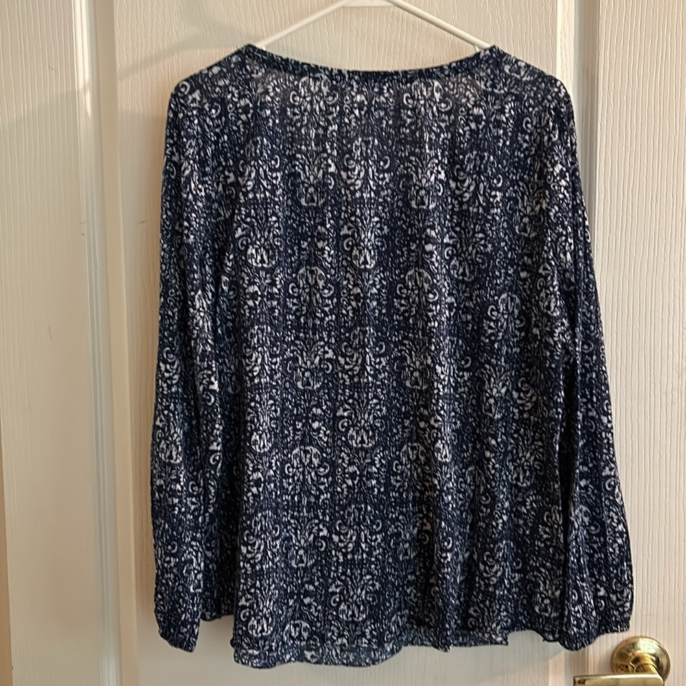 Faded glory navy/white blouse, size XL 16/18 - Picture 4 of 4
